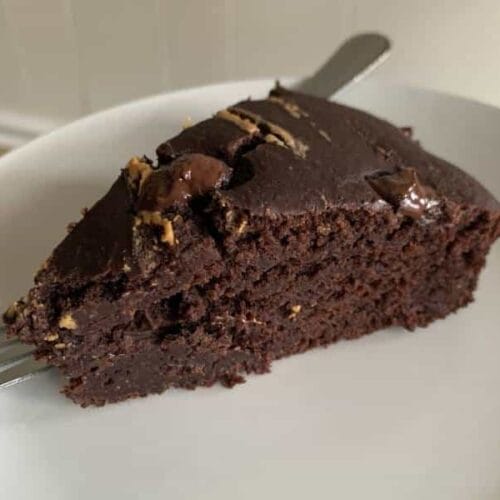 Healthy Vegan Chocolate Peanut Butter Cake 2 vegan chocolate peanut butter cake