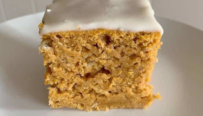 Vegan Pumpkin Cake With Cream Cheese Frosting
